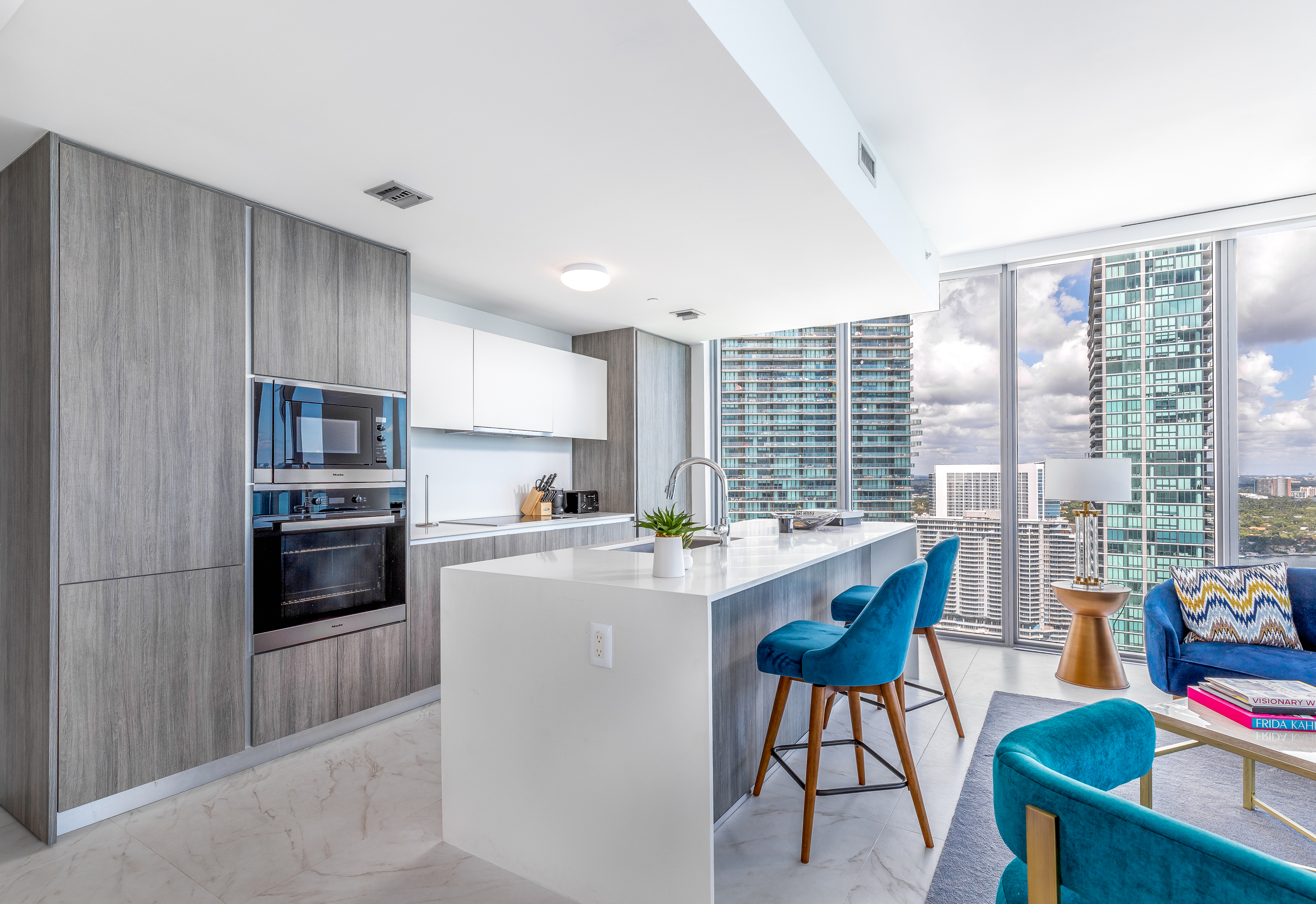 Miami Beach Condo 986796