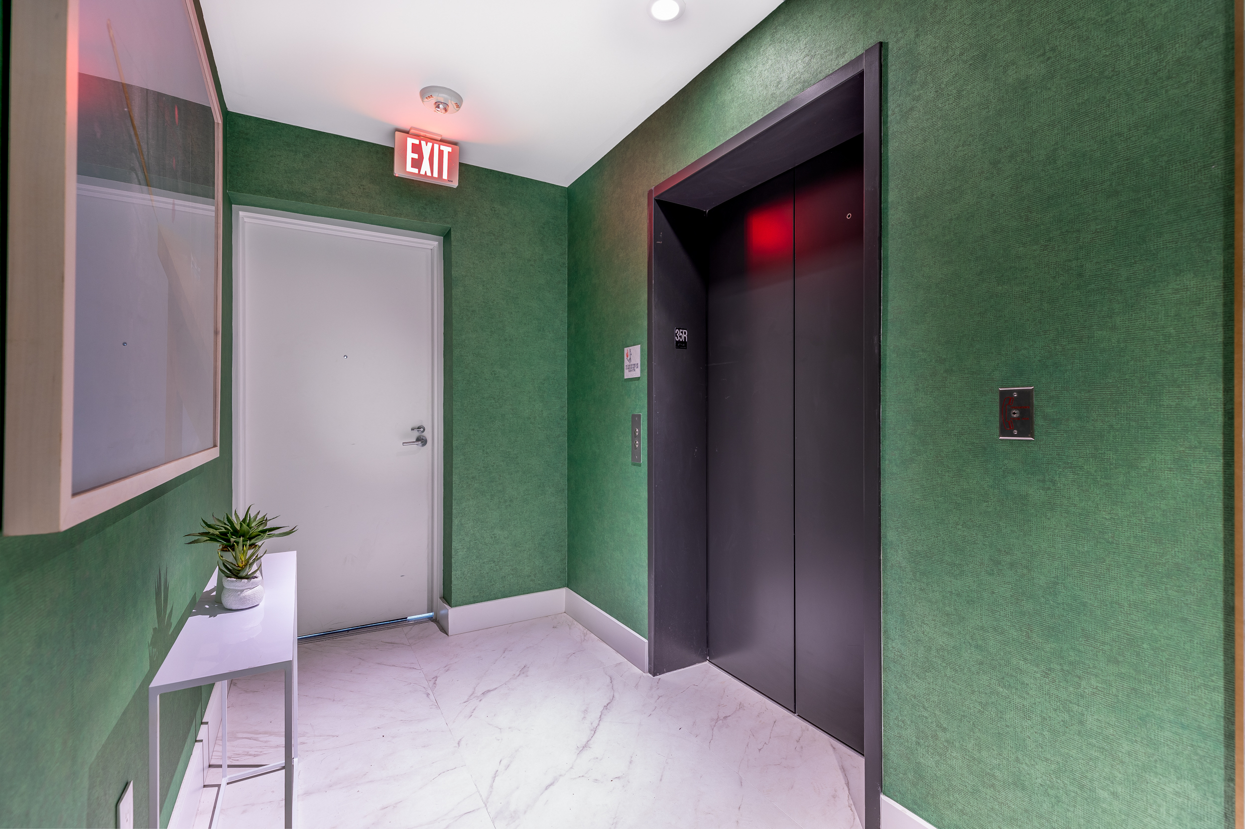 Miami Beach Condo 986796