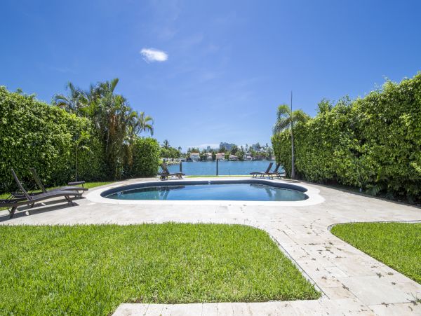 Miami Beach Home 986816