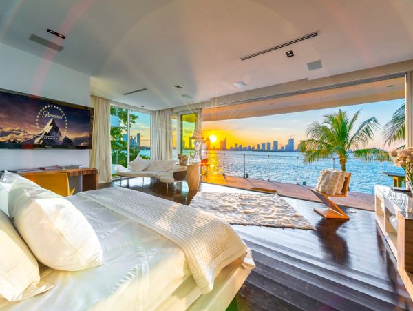 Miami Beach Home 986828