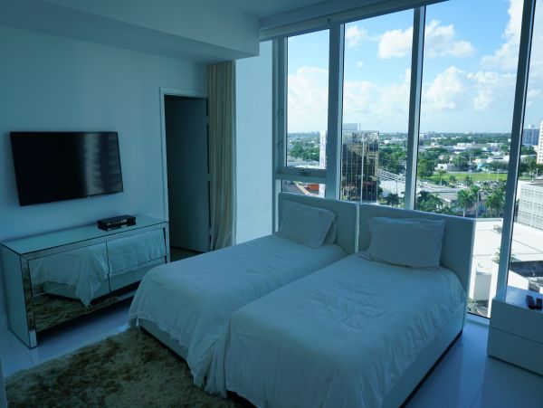 Miami Beach Condo 986832