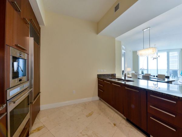 Miami Beach Condo 986834