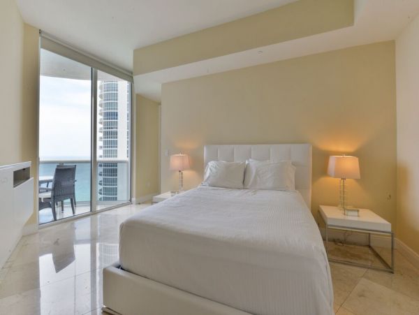 Miami Beach Condo 986834