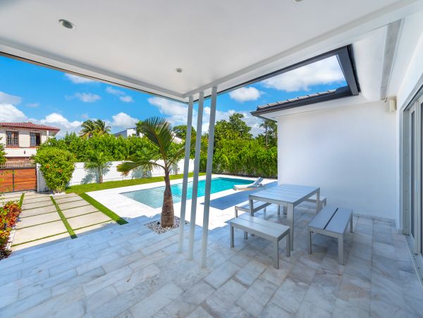 Miami Beach Home 986843