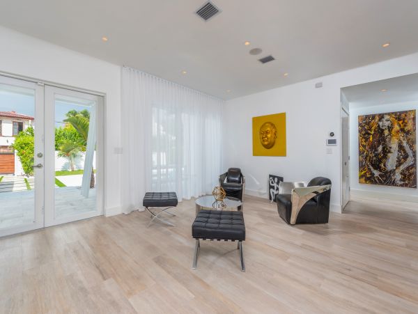 Miami Beach Home 986843