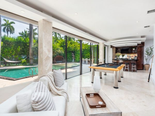 Miami Beach Home 986844