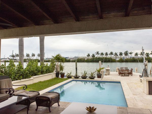 Miami Beach Home 986849