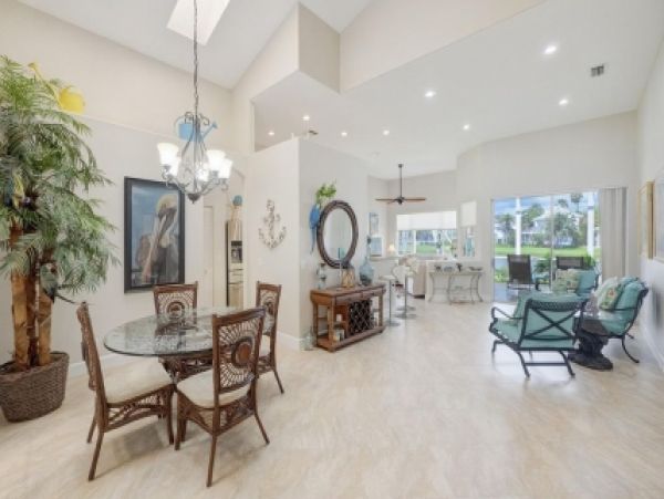 Palm Beach Home 986896