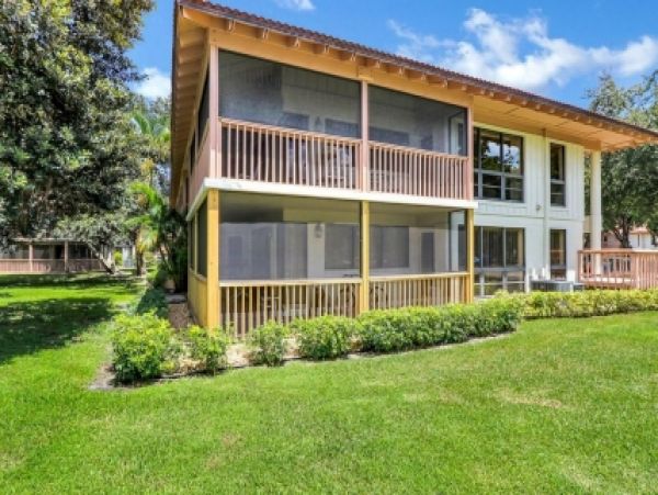 Palm Beach Condo 986926