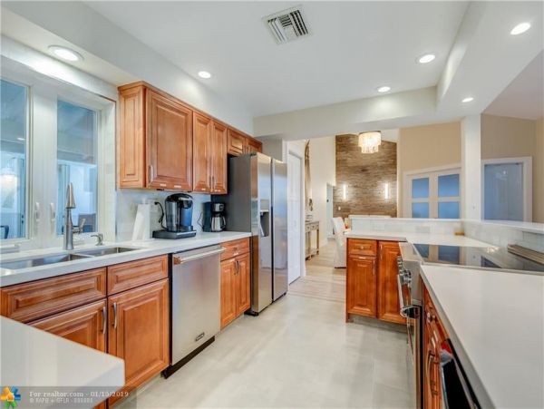 Pompano Beach Home 987023