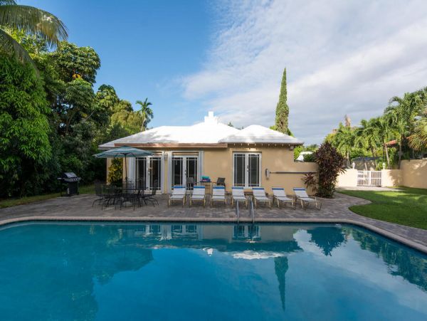 Fort Lauderdale Home 987034