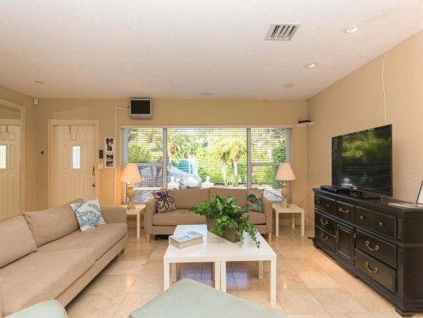 Fort Lauderdale Home 987034