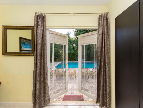 Fort Lauderdale Home 987034