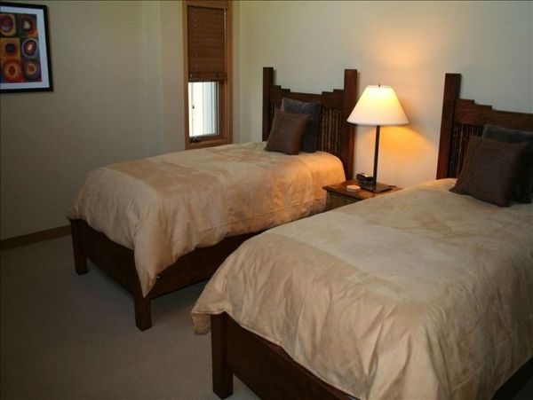 Aspen Home 987050
