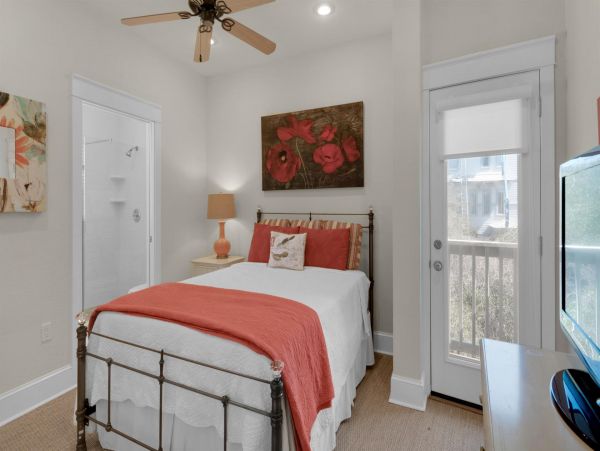 Santa Rosa Beach 7 Bedroom Lake View Vacation Home