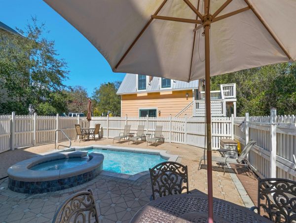 Santa Rosa Beach 7 Bedroom Lake View Vacation Home