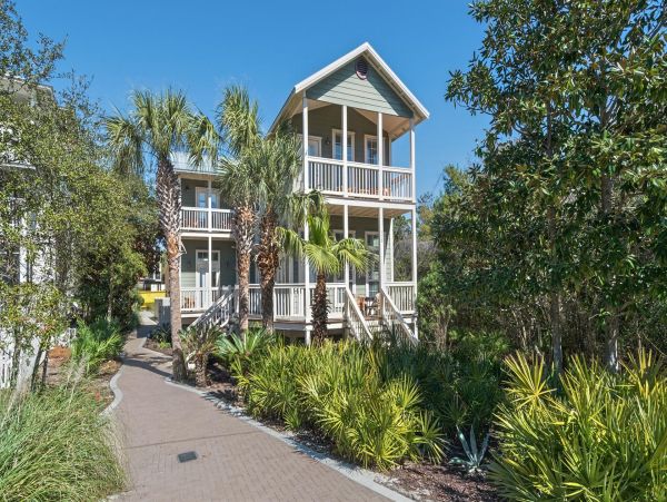 Santa Rosa Beach 7 Bedroom Lake View Vacation Home