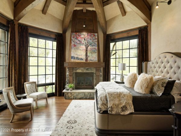 Snowmass Home 987103