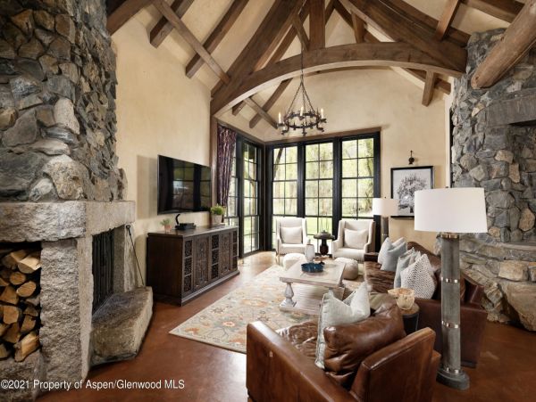 Snowmass Home 987103