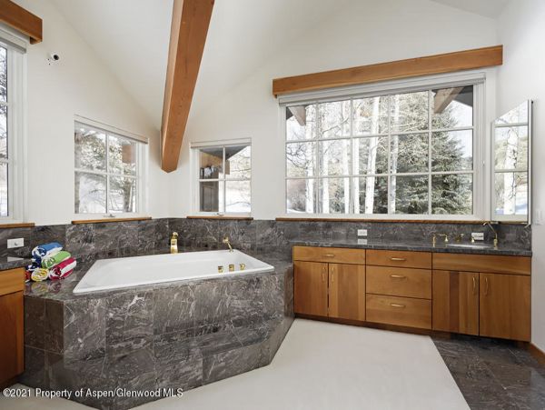 Snowmass Home 987106