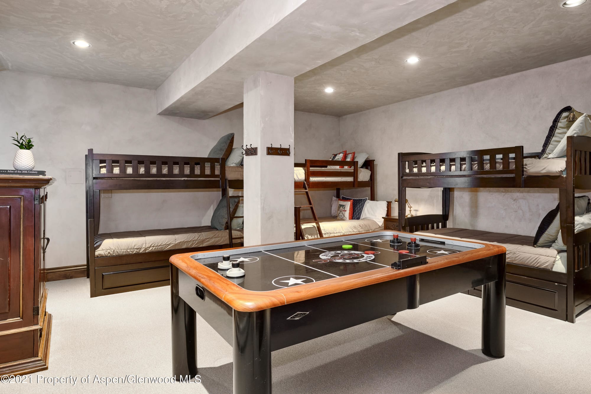 Snowmass Home 987114