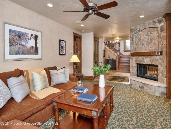 Snowmass Home 987114