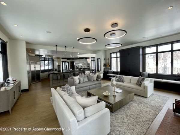 Snowmass Home 987117