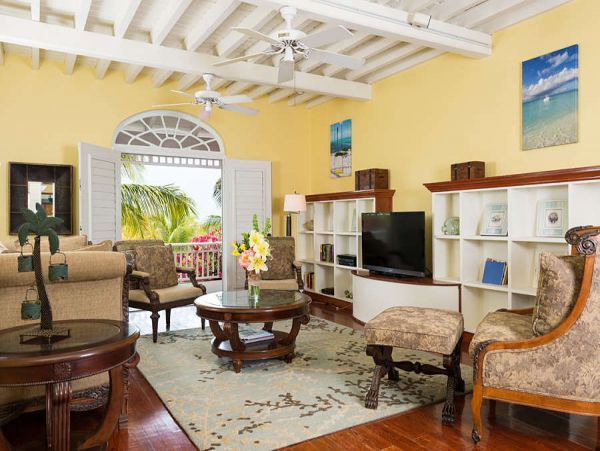 Turks & Caicos 4 Bedroom Pool Home - Beautiful Ocean Views