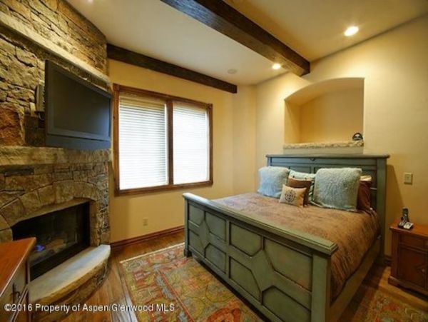 Snowmass Home 987120