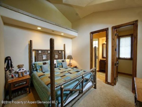Snowmass Home 987120