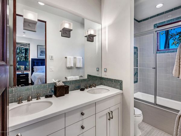Snowmass Home 987123