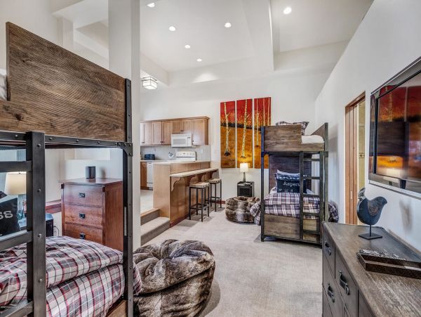 Snowmass Home 987123