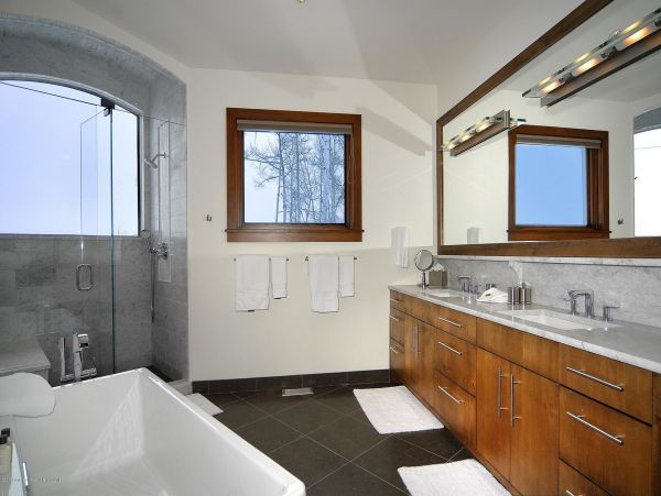 Snowmass Home 987125