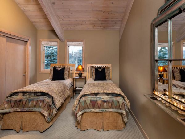 Snowmass Home 987126