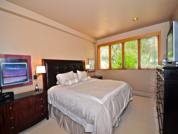 Snowmass Home 987127