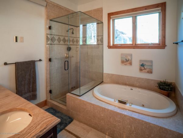 Snowmass Home 987129
