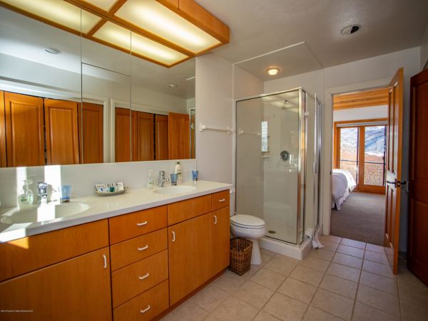 Snowmass Home 987130