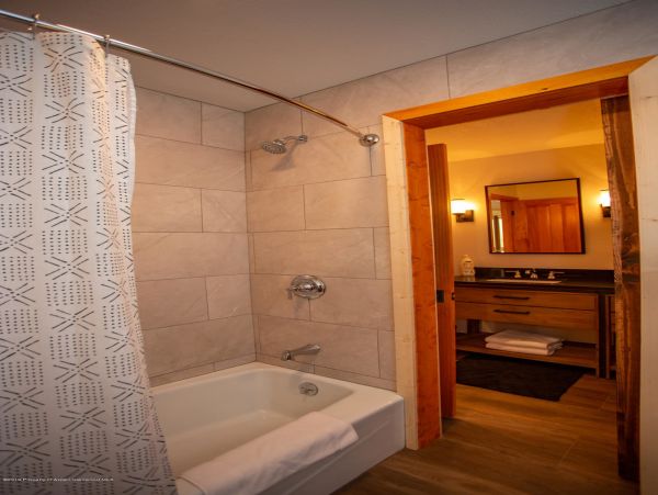 Snowmass Home 987130