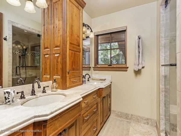 Snowmass Home 987133
