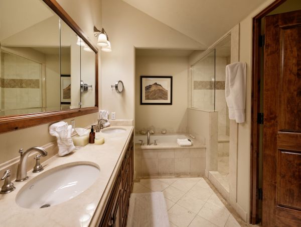 Snowmass Home 987140