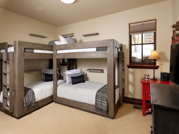 Snowmass Home 987140