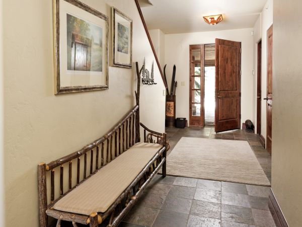 Snowmass Home 987140