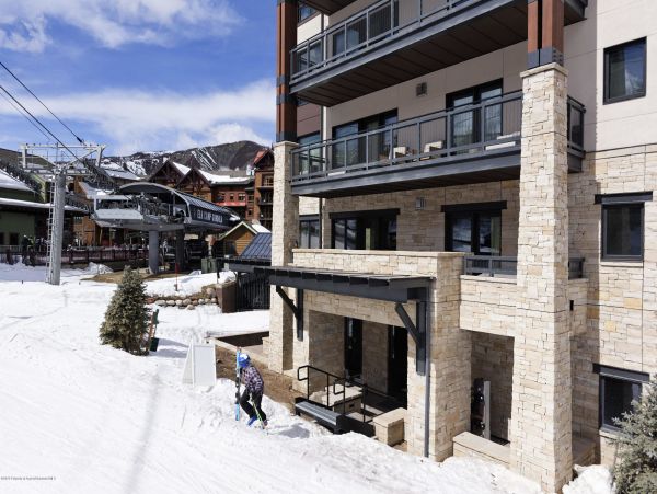 Snowmass 3 Bedroom Rental Private Balcony Ski In/Ski Out