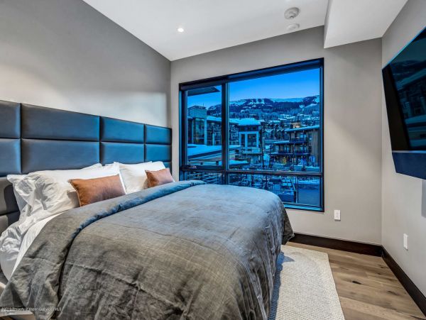Snowmass Home 987160