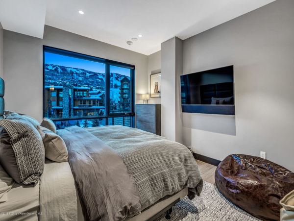 Snowmass Home 987160