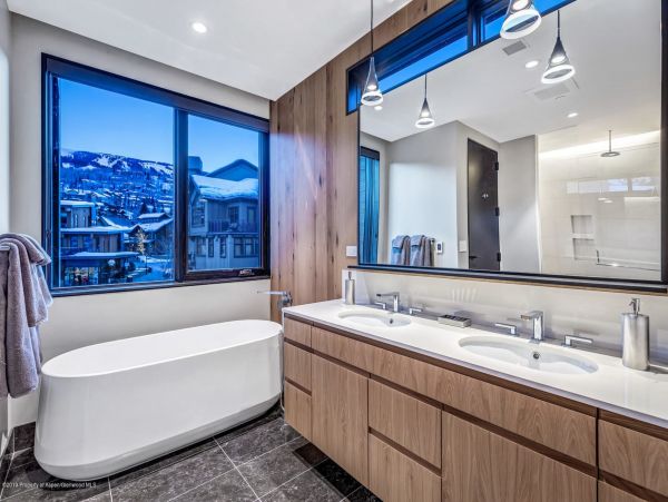 Snowmass Home 987160