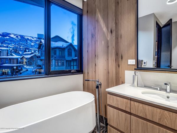 Snowmass Home 987160