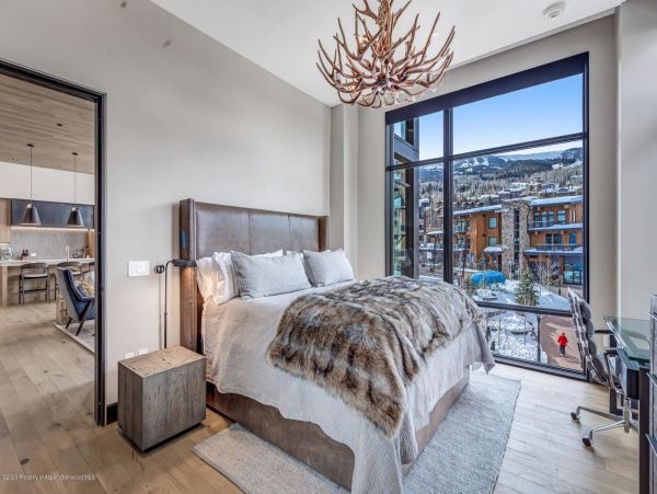 Snowmass Home 987160