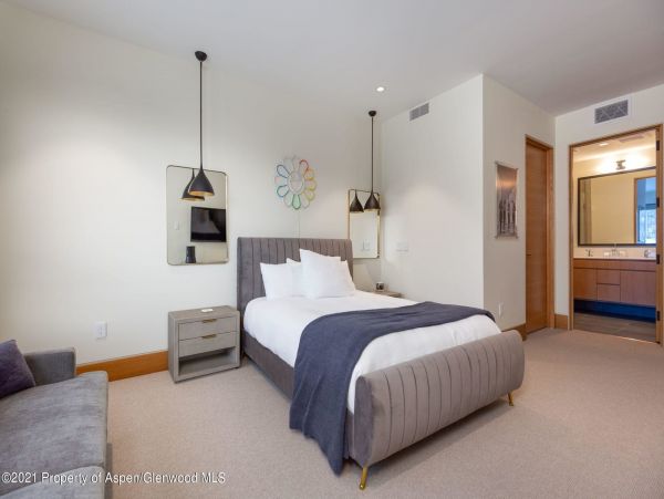 Snowmass Home 987161