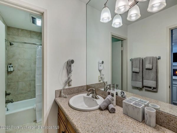 Snowmass Home 987176